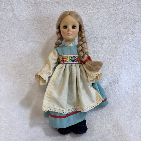 Vintage Effanbee International Doll 11" 1976 Holland Blonde Braids Sleeping Eyes - Picture 1 of 10